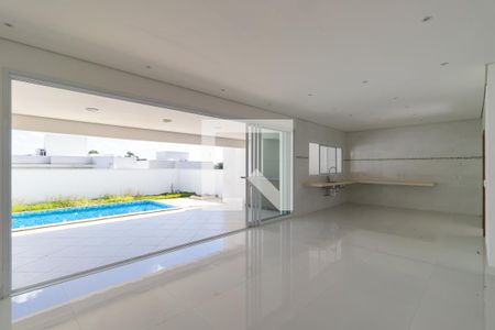Sala de casa de condomínio à venda com 4 quartos, 298m² em Swiss Park, Campinas