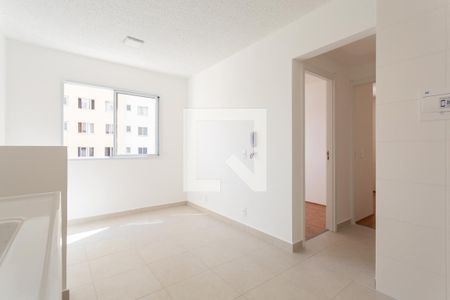 Sala de apartamento para alugar com 2 quartos, 33m² em Cambuci, São Paulo