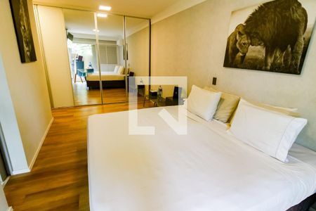 Suíte 1 de apartamento para alugar com 3 quartos, 200m² em Vila Suzana, São Paulo