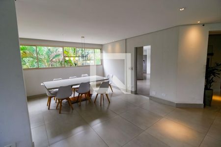 Sala de apartamento para alugar com 3 quartos, 200m² em Vila Suzana, São Paulo