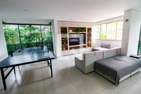 Sala de apartamento para alugar com 3 quartos, 200m² em Vila Suzana, São Paulo