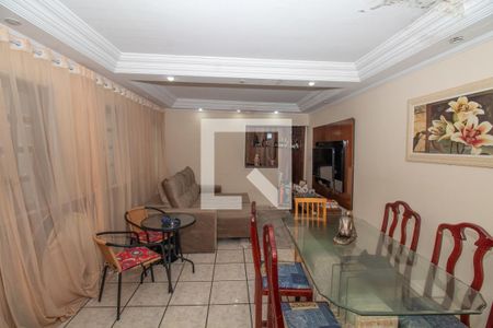 Sala de casa à venda com 3 quartos, 157m² em Vila Sirene, São Paulo