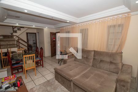 Sala de casa à venda com 3 quartos, 157m² em Vila Sirene, São Paulo