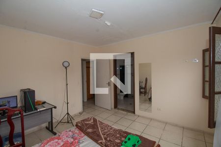 Suíte de casa à venda com 3 quartos, 157m² em Vila Sirene, São Paulo