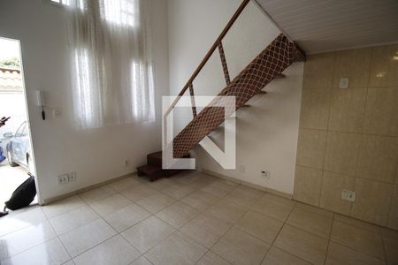 Sala de casa para alugar com 1 quarto, 40m² em Vila Adalgisa, São Paulo