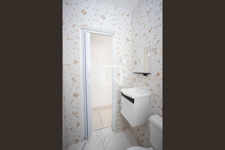 Banheiro de casa para alugar com 1 quarto, 29m² em Campanário, Diadema