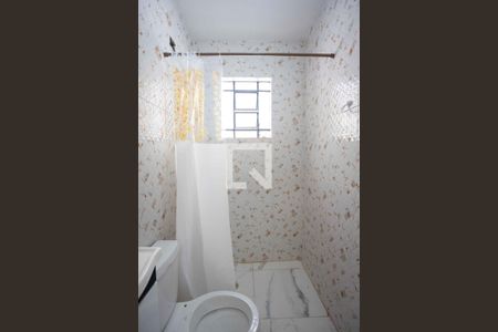 Banheiro de casa para alugar com 1 quarto, 29m² em Campanário, Diadema