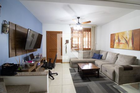 Sala de casa à venda com 3 quartos, 128m² em Morro Santana, Porto Alegre