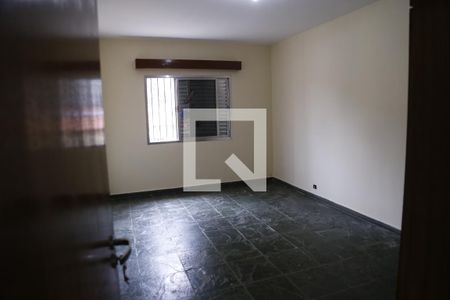 Quarto 1 de casa para alugar com 3 quartos, 200m² em Chácara Inglesa, São Paulo