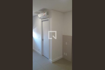 Quarto de apartamento à venda com 1 quarto, 41m² em Santa Efigênia, Belo Horizonte