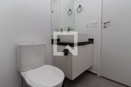 Banheiro de kitnet/studio para alugar com 1 quarto, 35m² em Cidade Mãe do Céu, São Paulo