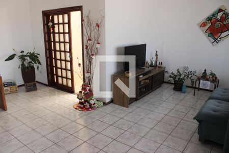 Sala de casa à venda com 3 quartos, 182m² em Horto Florestal, Jundiaí