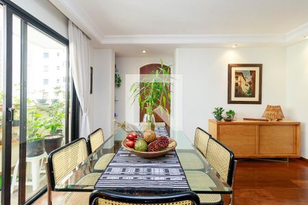 Sala de apartamento à venda com 3 quartos, 98m² em Campo Belo, São Paulo