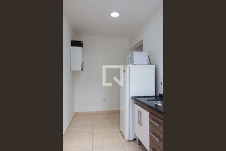 Cozinha de kitnet/studio para alugar com 1 quarto, 14m² em Vila Butantã, São Paulo