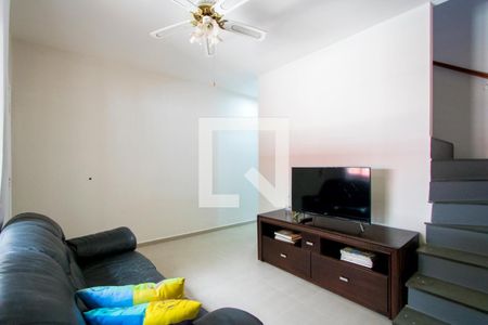 Sala de casa de condomínio para alugar com 2 quartos, 94m² em Vila Apiaí, Santo André