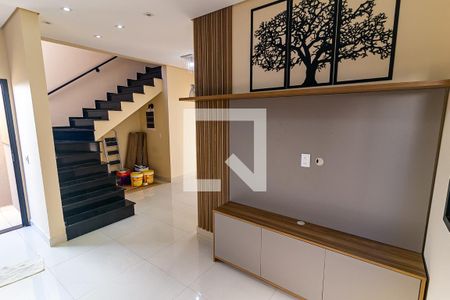 Casa de condomínio para alugar com 150m², 3 quartos e 2 vagasSala