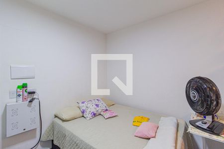 Quarto  de kitnet/studio para alugar com 1 quarto, 19m² em Jardim das Belezas, Carapicuíba