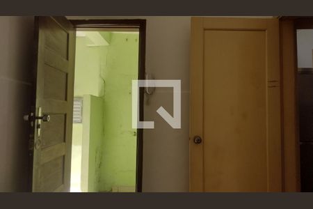 Cozinha de apartamento para alugar com 1 quarto, 50m² em Guilhermina, Praia Grande