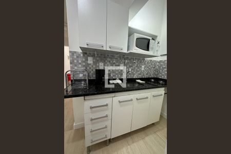 Cozinha  de apartamento para alugar com 1 quarto, 31m² em Copacabana, Rio de Janeiro