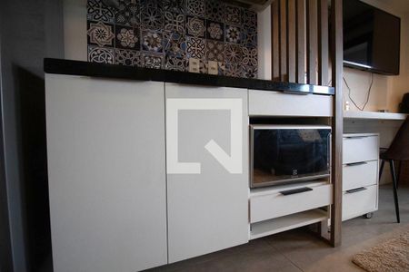 Cozinha de kitnet/studio para alugar com 1 quarto, 31m² em Sumarezinho, São Paulo