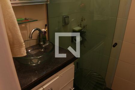 Banheiro da Suíte de casa para alugar com 2 quartos, 120m² em Cidade Mãe do Céu, São Paulo