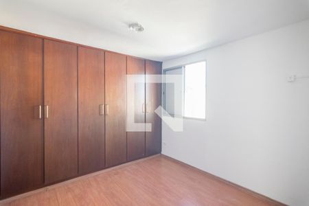 Quarto 1 de apartamento para alugar com 2 quartos, 56m² em Jardim Alvorada, Santo André