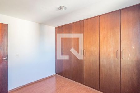 Quarto 1 de apartamento para alugar com 2 quartos, 56m² em Jardim Alvorada, Santo André