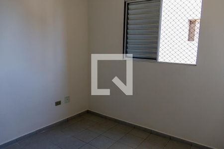 Quarto 2 de apartamento para alugar com 3 quartos, 65m² em Vila Osasco, Osasco