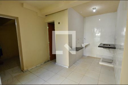 Sala de apartamento para alugar com 1 quarto, 25m² em Esplanada, Belo Horizonte