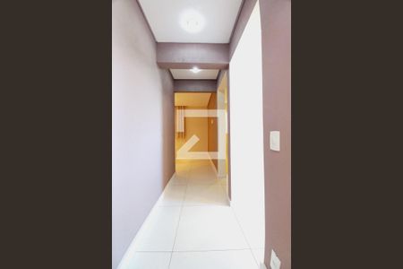 Corredor de apartamento à venda com 3 quartos, 58m² em Jardim Paranapanema, Campinas