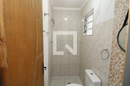 Banheiro de casa para alugar com 1 quarto, 38m² em Jardim Sonia Maria, São Paulo