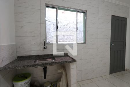 Sala/Cozinha de casa para alugar com 1 quarto, 45m² em Jardim Sonia Maria, São Paulo