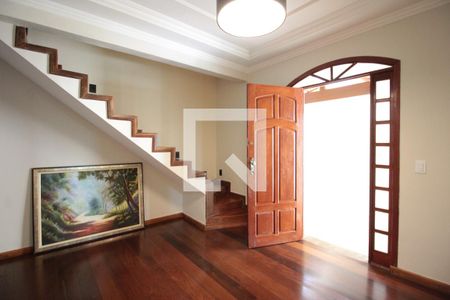 Sala de casa de condomínio à venda com 3 quartos, 120m² em Vila Copacabana, Belo Horizonte