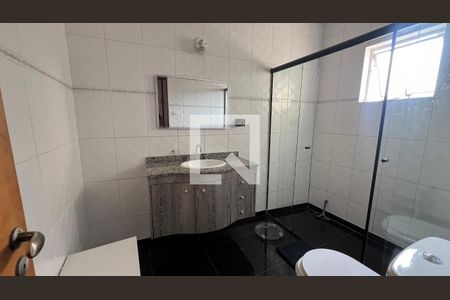 Banheiro da Suíte de casa para alugar com 3 quartos, 150m² em Vila Madalena, São Paulo