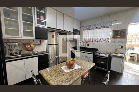 Cozinha de casa à venda com 3 quartos, 150m² em Vila Madalena, São Paulo