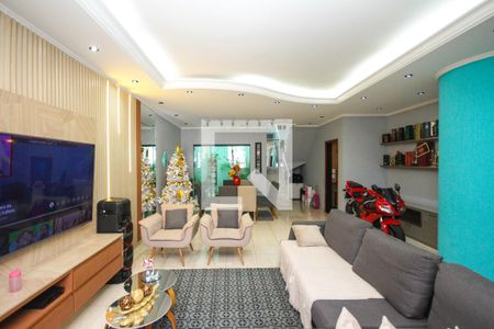 Sala de casa à venda com 4 quartos, 230m² em São Lucas, São Paulo