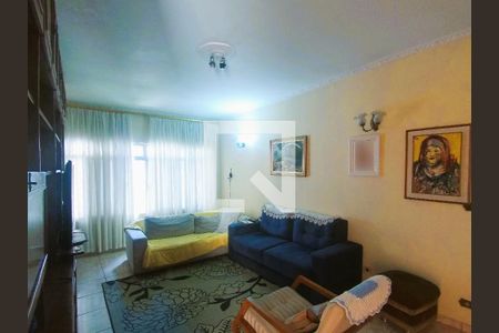 Sala  de casa à venda com 5 quartos, 170m² em Jardim Santa Mena, Guarulhos