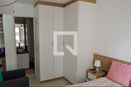 Suíte de apartamento para alugar com 2 quartos, 60m² em Taquara, Rio de Janeiro