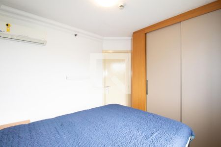 Quarto 1 de apartamento para alugar com 2 quartos, 50m² em Vila Olímpia, São Paulo