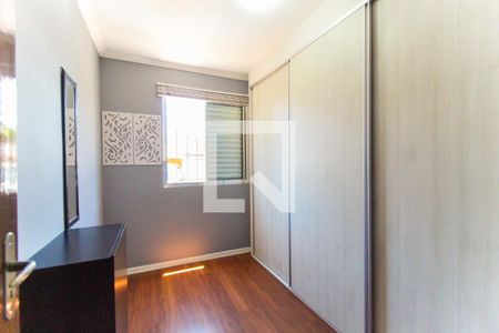 Quarto 2 de apartamento para alugar com 2 quartos, 50m² em Conjunto Residencial José Bonifácio, São Paulo