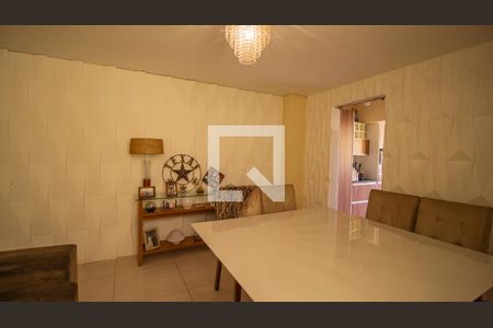 Casa à venda com 108m², 2 quartos e 1 vaga Casa à venda com 108m², 2 quartos e 1 vagaSala de Jantar