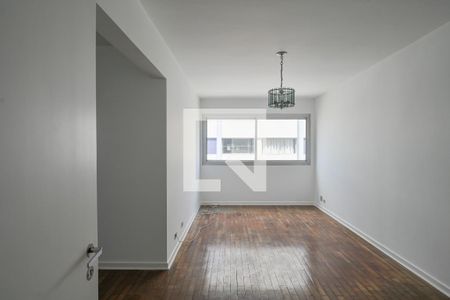 Sala de apartamento à venda com 3 quartos, 73m² em Vila Gumercindo, São Paulo