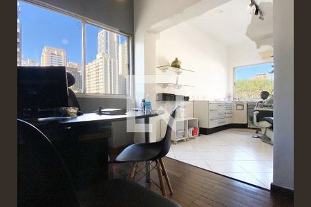 Apartamento à venda com 2 quartos, 75m² em Itaim Bibi, São Paulo