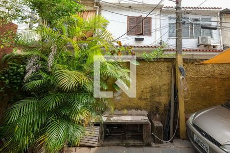 Vista da Sala de casa de condomínio para alugar com 2 quartos, 100m² em Praça da Bandeira, Rio de Janeiro