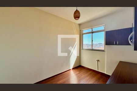 quarto 1 de apartamento à venda com 3 quartos, 68m² em Carlos Prates, Belo Horizonte