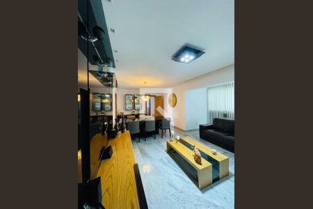 Sala de apartamento à venda com 4 quartos, 126m² em União, Belo Horizonte