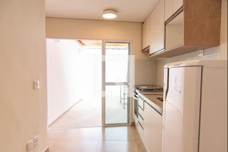 Sala/cozinha de casa de condomínio para alugar com 1 quarto, 42m² em Vila Dom Pedro I, São Paulo
