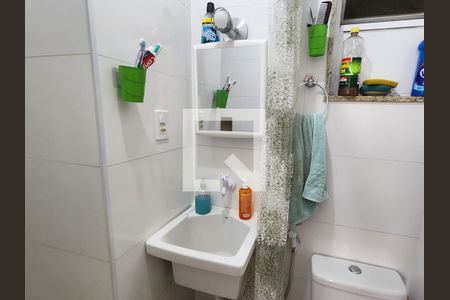 Banheiro de apartamento à venda com 1 quarto, 20m² em Catete, Rio de Janeiro