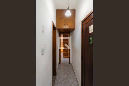 Corredor de apartamento para alugar com 1 quarto, 35m² em São Cristóvão, Rio de Janeiro