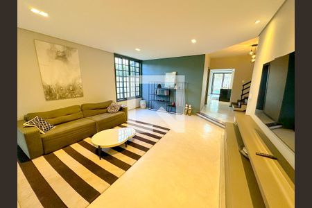Casa para alugar com 440m², 4 quartos e 3 vagasSala de TV